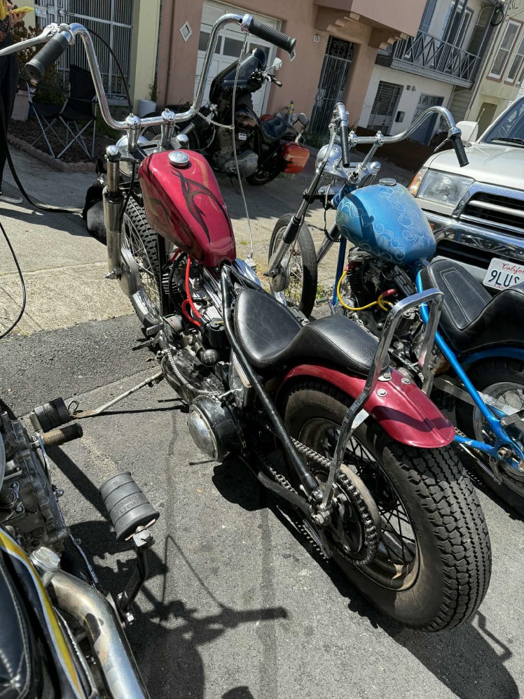 '61FLHパンヘッドリジッドレッドメタリック